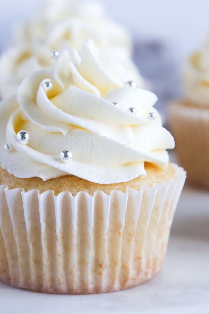 white almond cupcakes