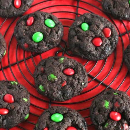 christmas chocolate M&M cookies