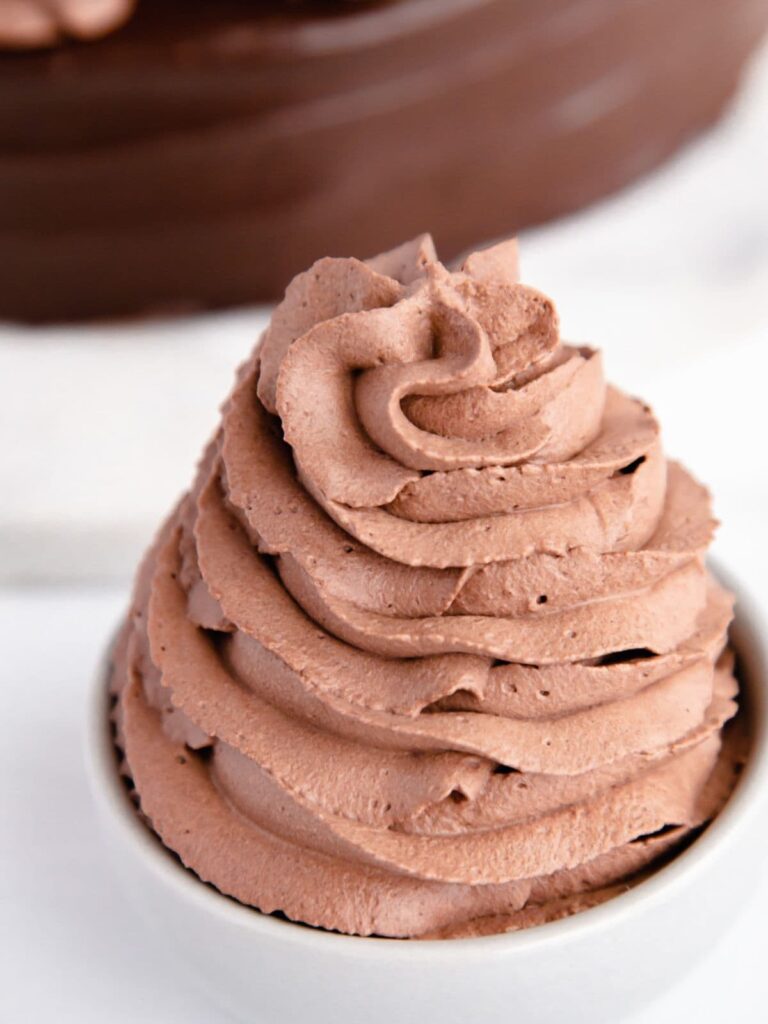 chocolate whipped cream frosting swirl