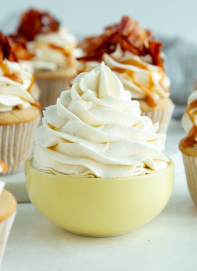 maple buttercream frosting featured image