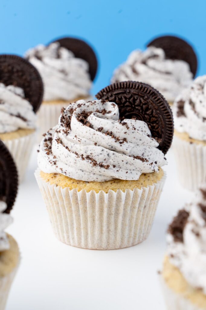 Vanilla cookies and cream cupcakes.