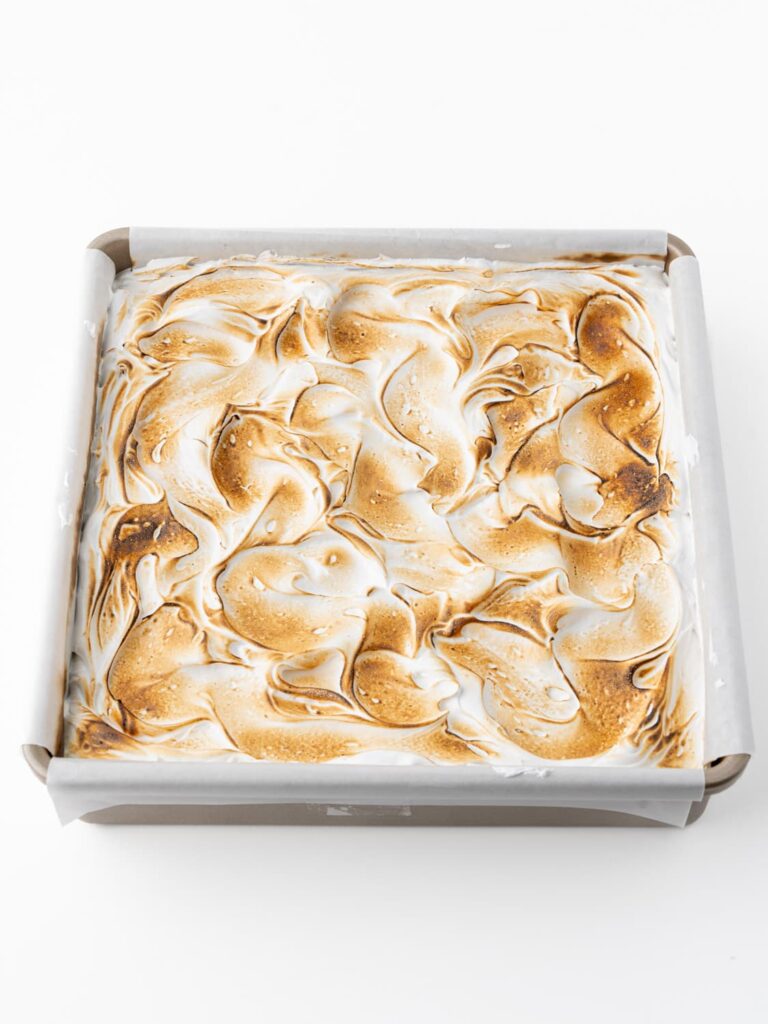 Toasted marshmallow fluff on the bars.
